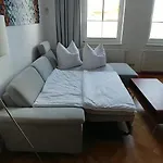 Attraktives 2-zimmer-apartment Im Stadtzentrum * ルドルシュタット