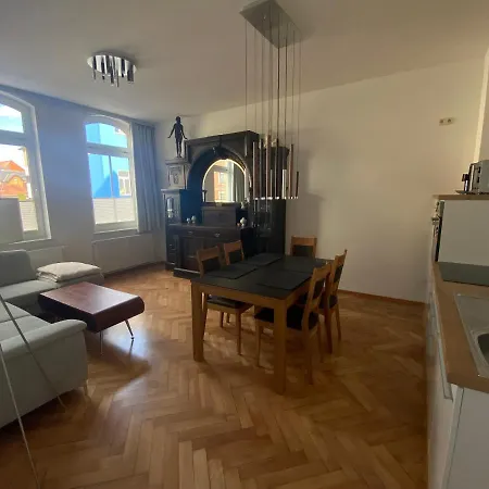 Attraktives 2-zimmer-apartment Im Stadtzentrum *