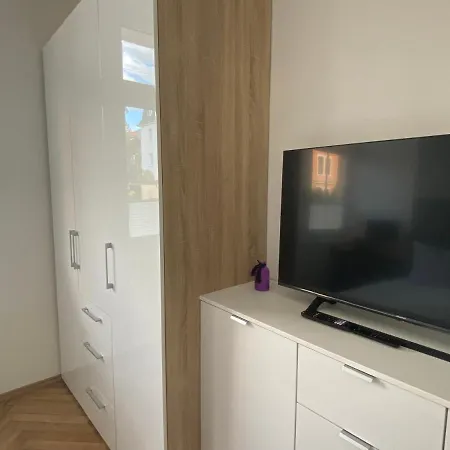 Attraktives 2-zimmer-apartment Im Stadtzentrum アパート