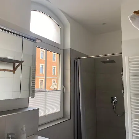 Attraktives 2-zimmer-apartment Im Stadtzentrum *