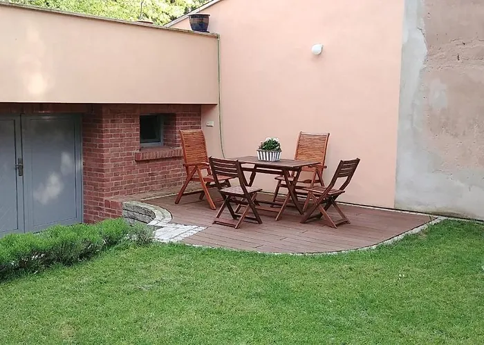 Attraktives 2-zimmer-apartment Im Stadtzentrum * ルドルシュタット