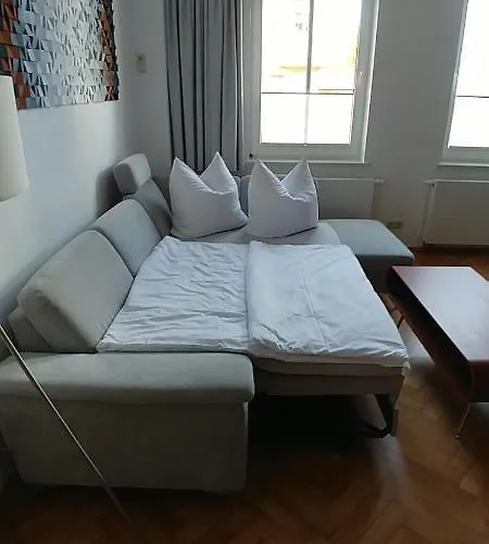 Attraktives 2-zimmer-apartment Im Stadtzentrum * Rudolstadt